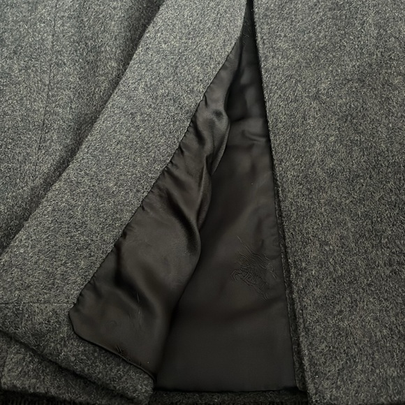 Women’s Burberry Wool / Cashmere Tailored Coat - Picture 12 of 16